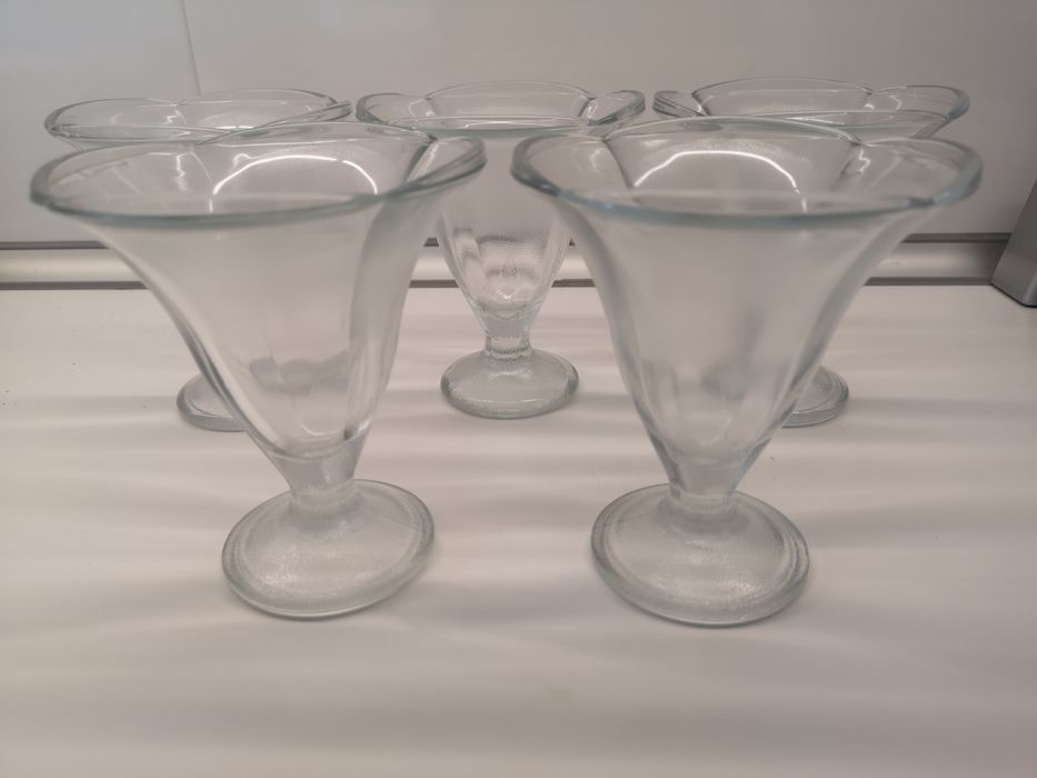 Set de 6 Cupe din sticla pentru înghețată și desert