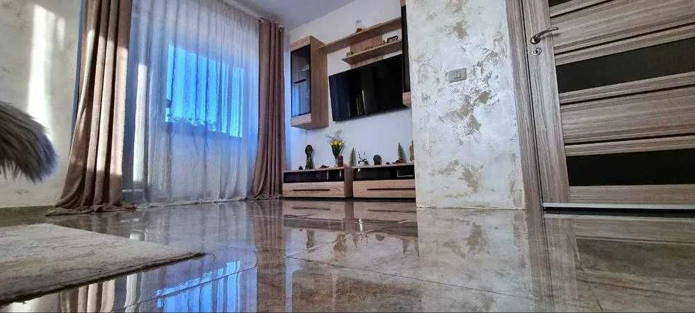 Apartament Mamaia Nord 2 camere decomandat!