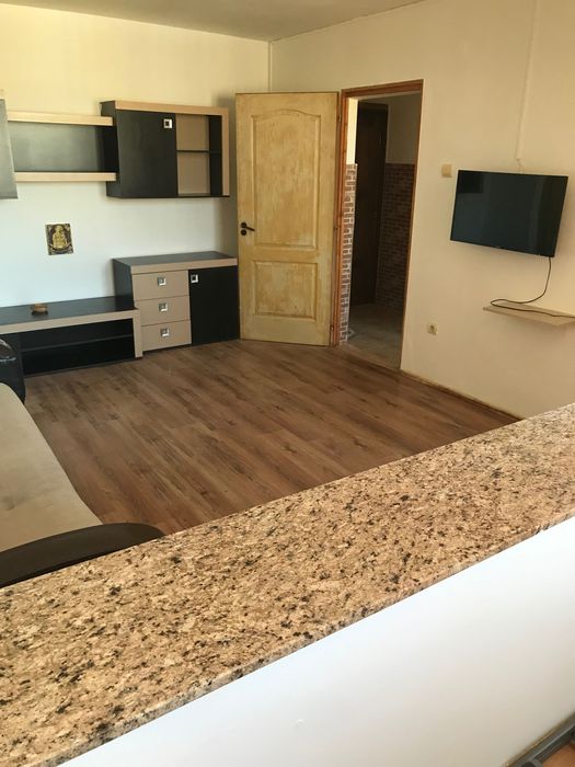 vand apartament 2 camere