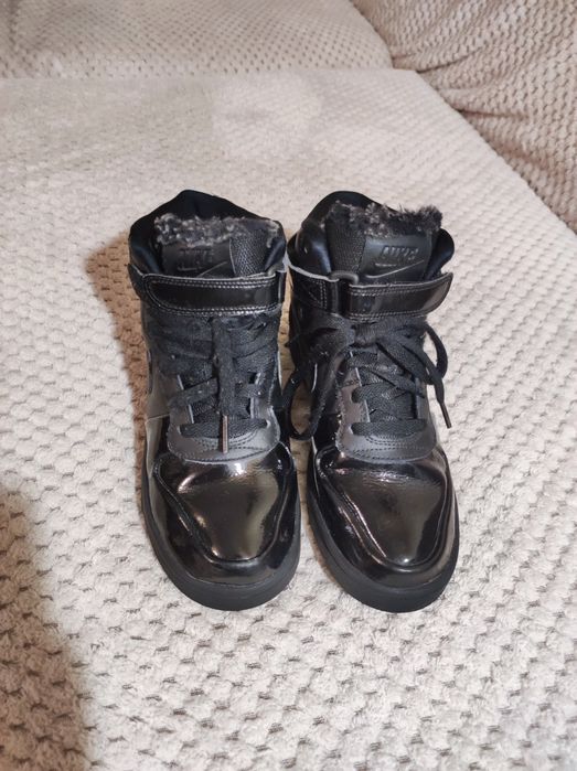 Боти Nike originals