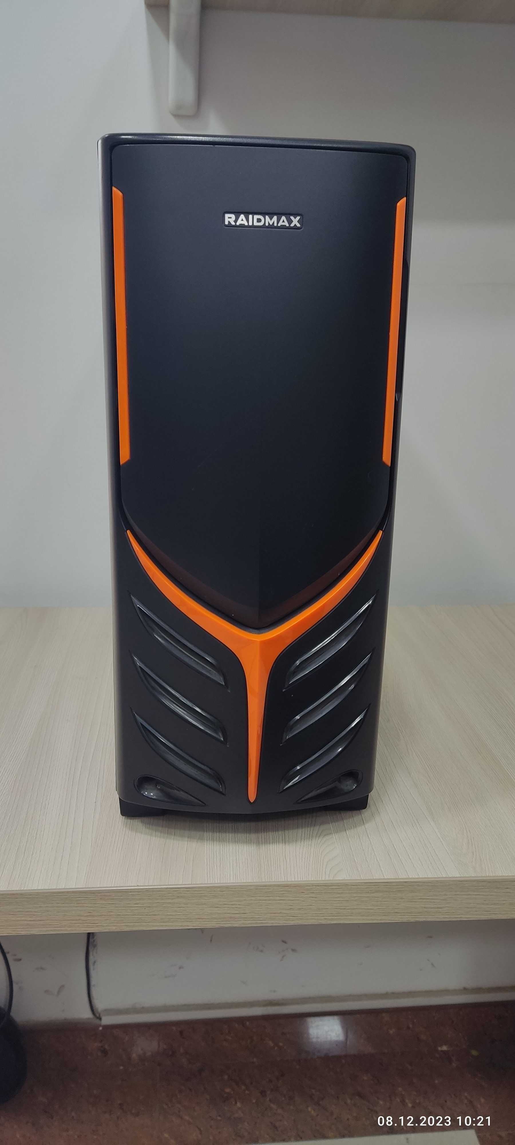 Core i5, Ozu 8, Geforce GTX1050 2gb, HDD 2 tb, SSD 120 gb.