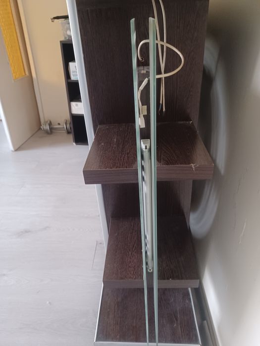 Vând Bar cu lumini opțional scaune