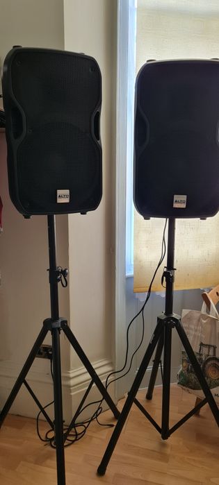 Vînd pereche de boxe alto