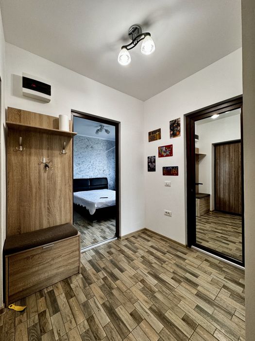 Vand apartament 2 camere, 2 min  distanta de plaja