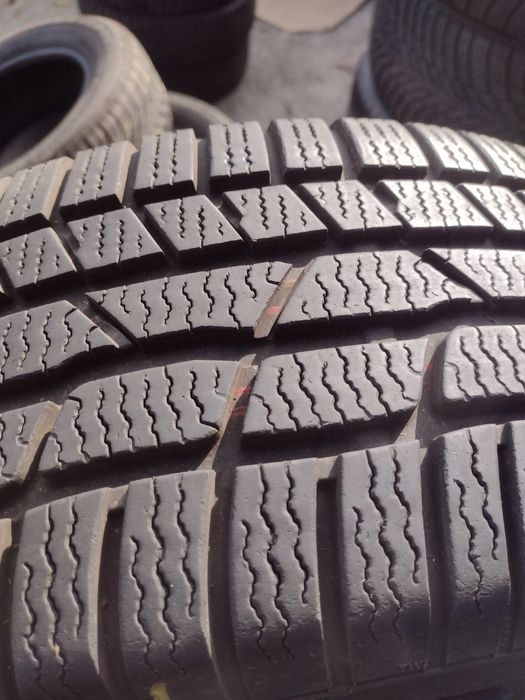 Перфектни 4бр.205/60/16 Continental TS830P dot3415