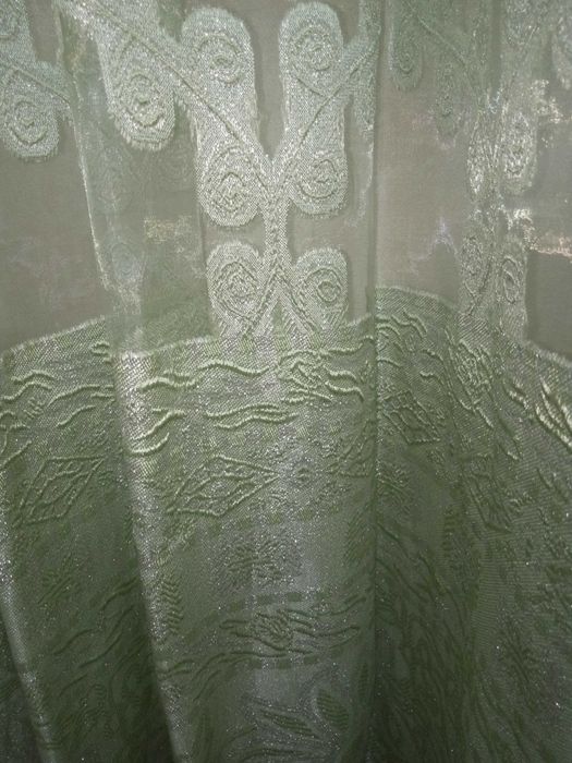 шторы, занавески тюлевые, размер 5,70 метра на 2,70 метра.