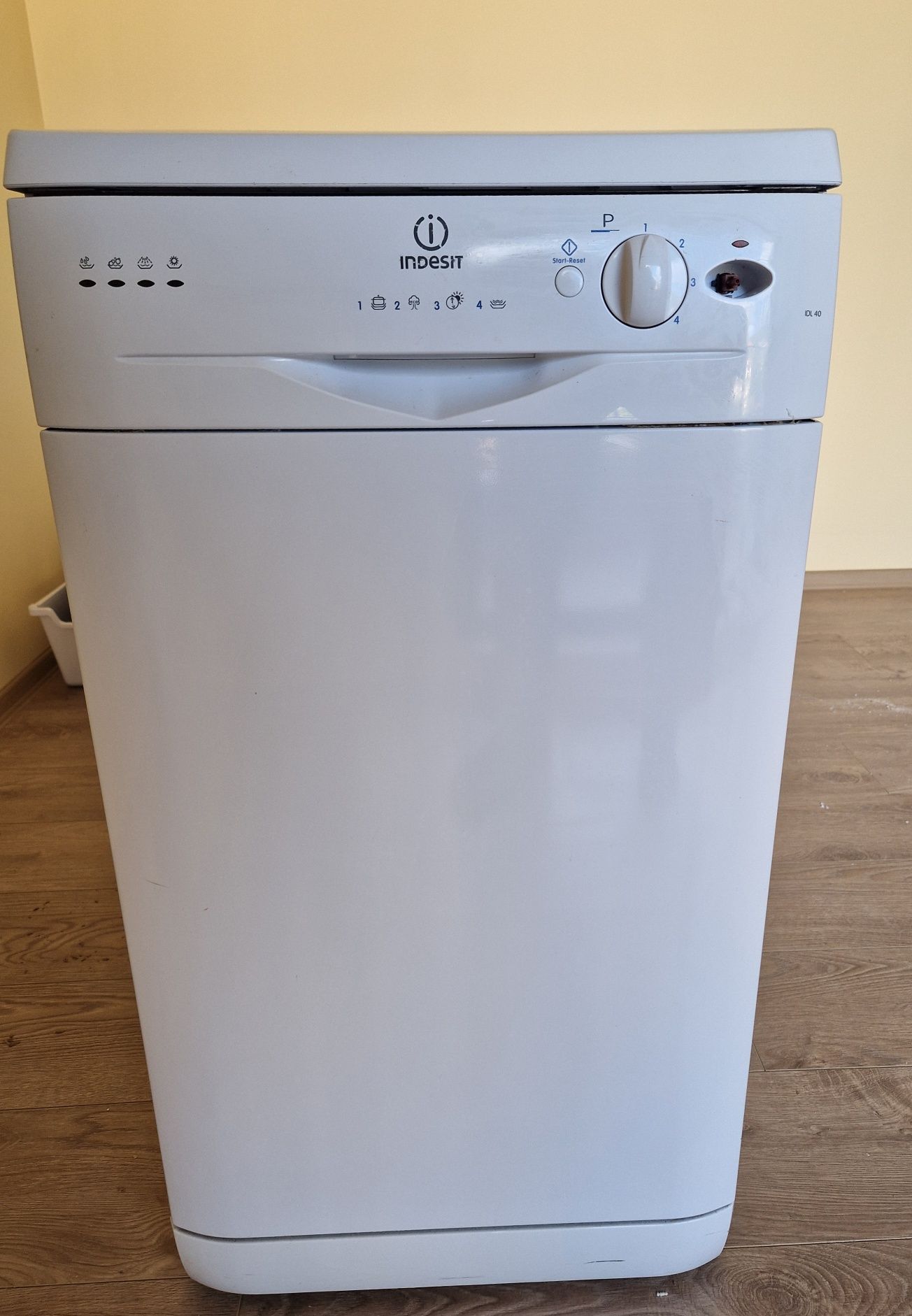 Съдомиялна Indesit 45см