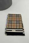 Двулицев шал Burberry