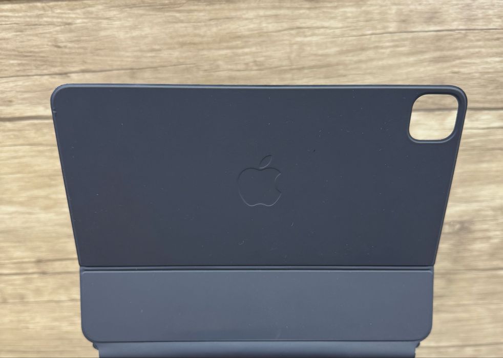 Prodam Idyal MagicKeyboard 11 ipad pro air