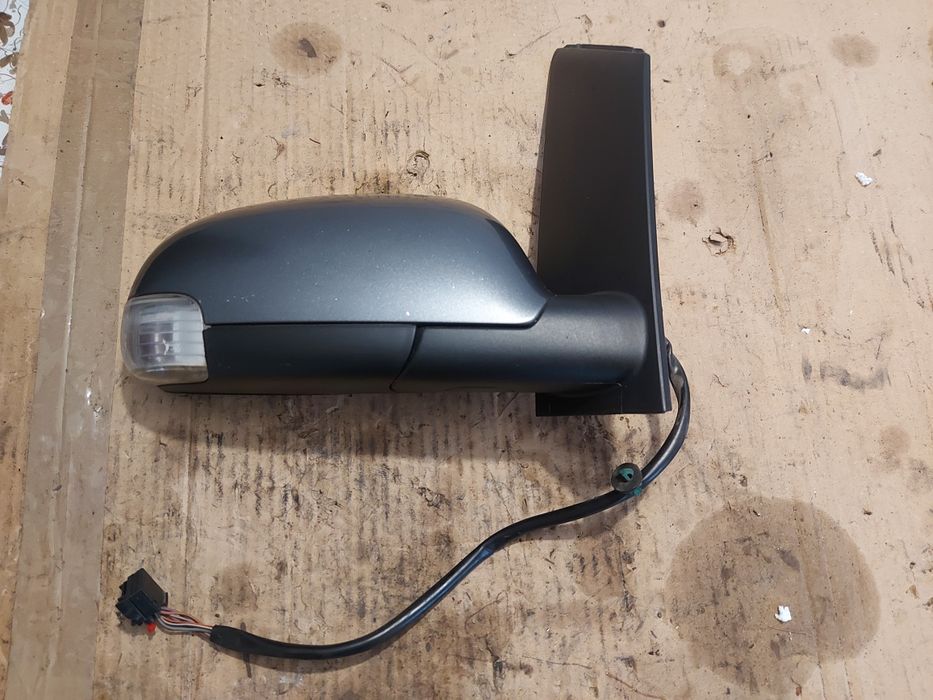 Дясно огледало Фолксваген Туран / VW Touran