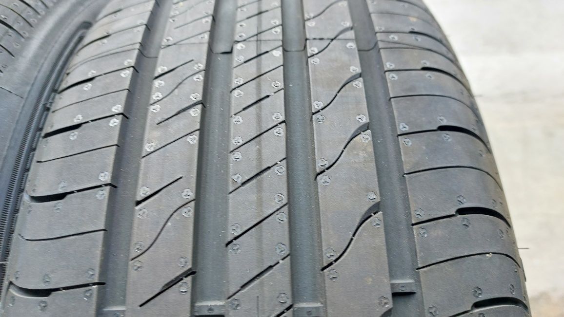 Нови летни гуми 215/55/17 Goodyear Efficient Grip performance 4 броя