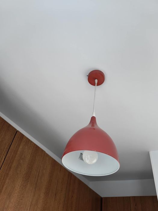 Лампи, плафони, лунички, спотове за таван