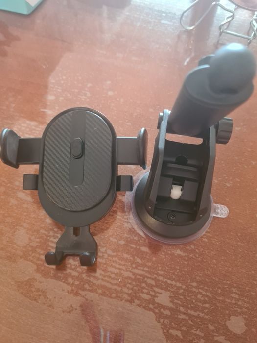 Поставка за телефон за автомобил