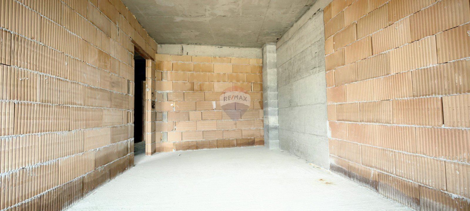 Тристаен апартамент за продажба, кв.Погреби, ЙГ