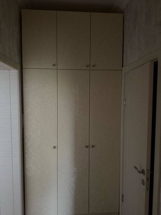 Шкаф б/у три секции