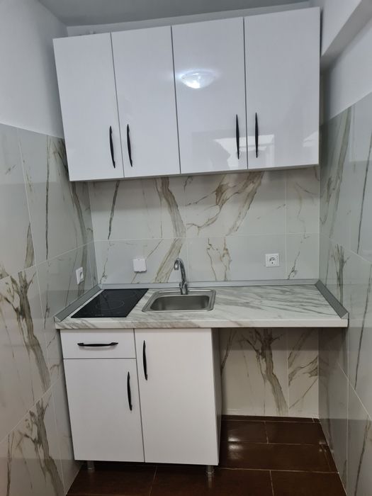 Garsoniera de vanzare!!!