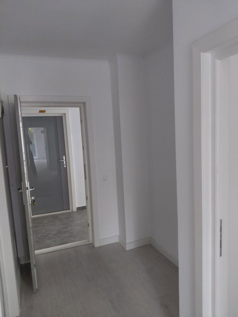 Vând apartament White Tower Ploiești