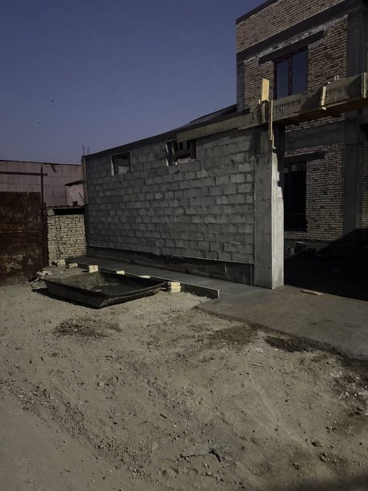 Uchastka 2 etaj Buxoro shahar markazida