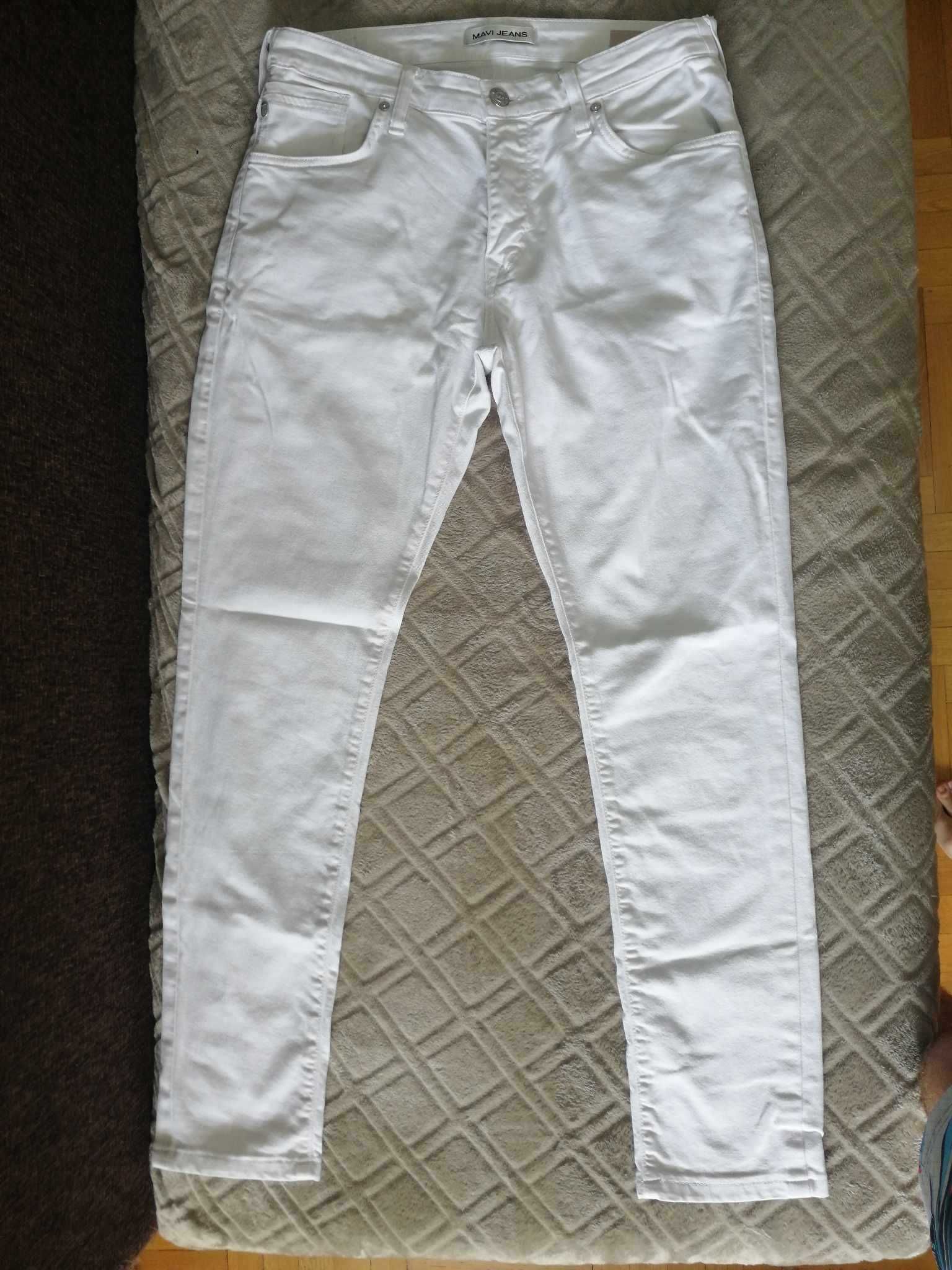 Бели дънки Slim Fit на Mavi Jeans