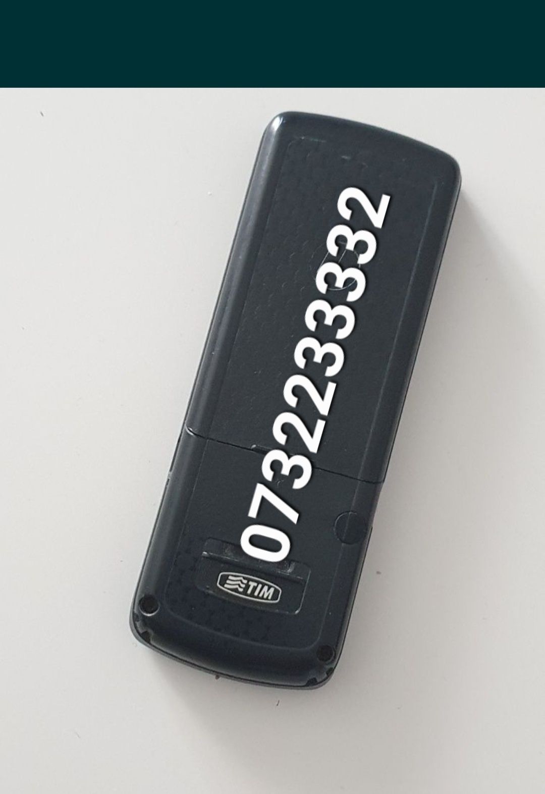 Telefon Motorola cu butoane si display mare