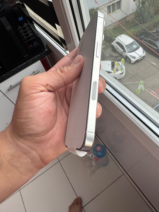 Iphone 16 PRO alb 128gb NOU(neactivat)