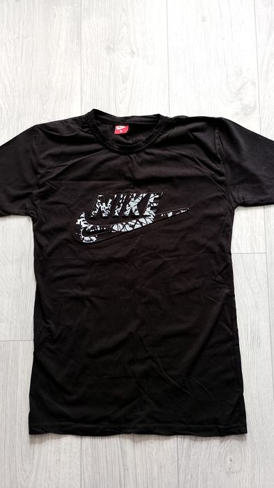 Tricou Nike mărimea M