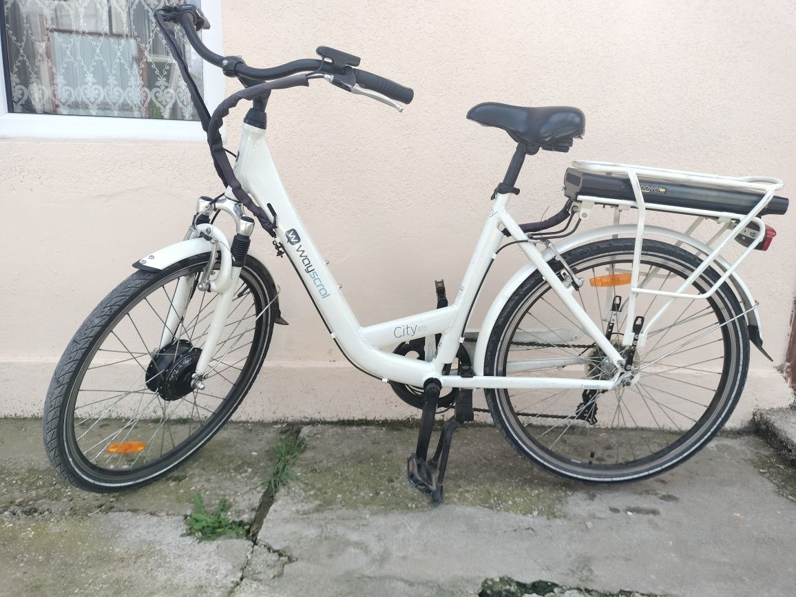 Vând urgent bicicleta electrică