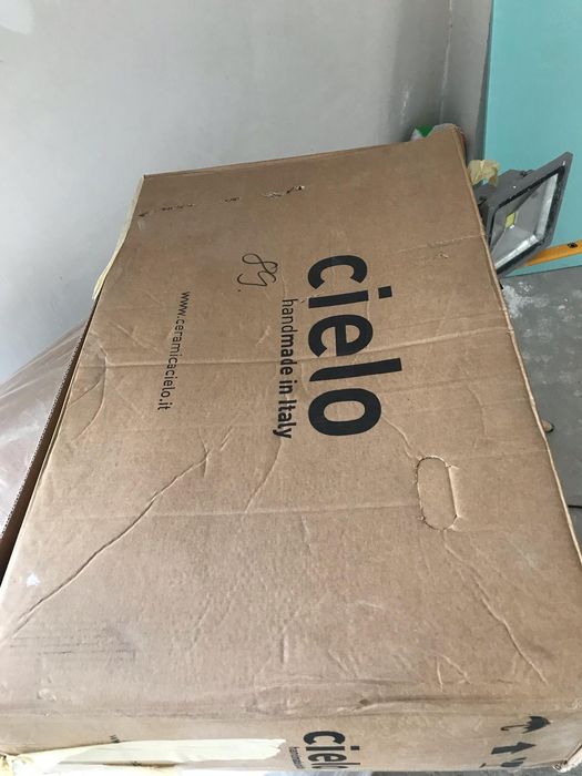 Vand chiuveta noua pentru baie