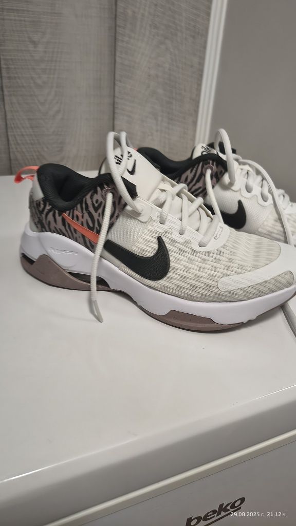 Nike Air Zoom 38номер