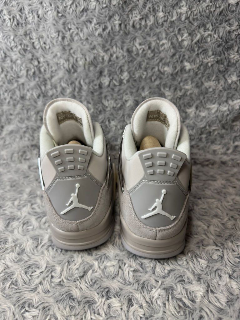 Jordan 4 frozen moments