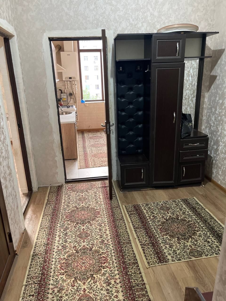 Квартираага уй бор