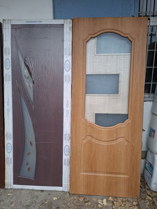 Продаётся двери комнатные
