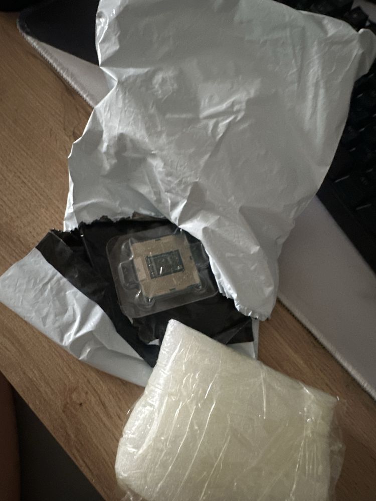 Продам Intel Core I5 9400F