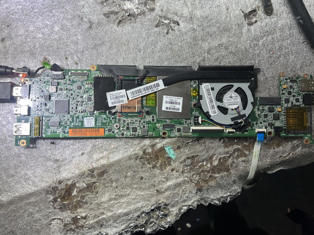 Placa de baza HP 743.850. 601/ RANGO i5-4200U