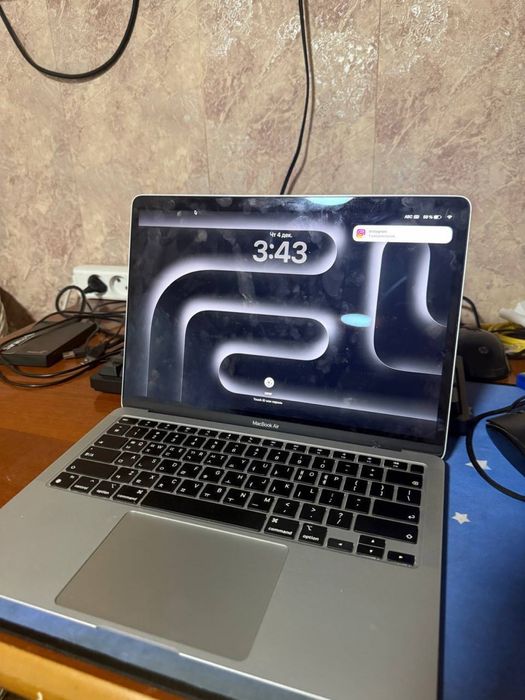 MacBook Air M1 8/256