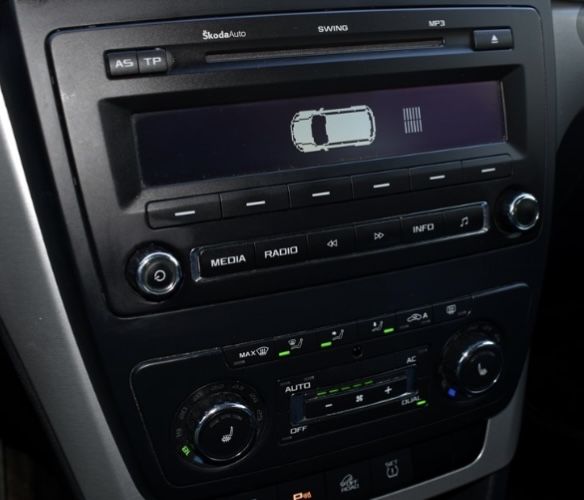 Radio cd/mp3/aux Skoda swing Skoda octavia, Fabia, Rapid, Yeti