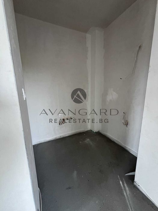 Продава се Двустаен апартамент в Пловдив, Беломорски - 131 кв.м за 924 €/кв.м - Снимка #3
