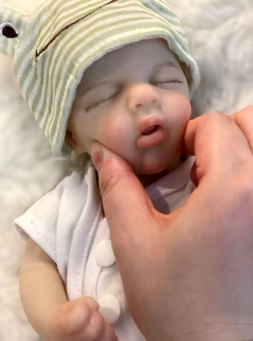 Bebelus Reborn silicon moale squishy modelabil imita perfect pielea