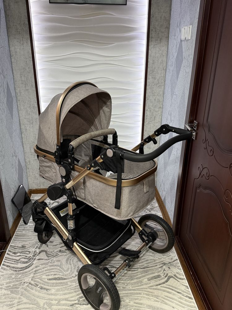 Коляска от фирмы Cynebaby