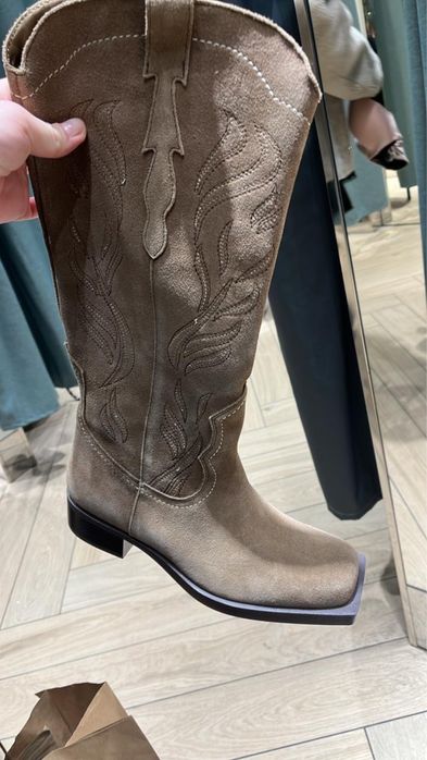 Сапоги осенние Stradivarius, в отл состоянии