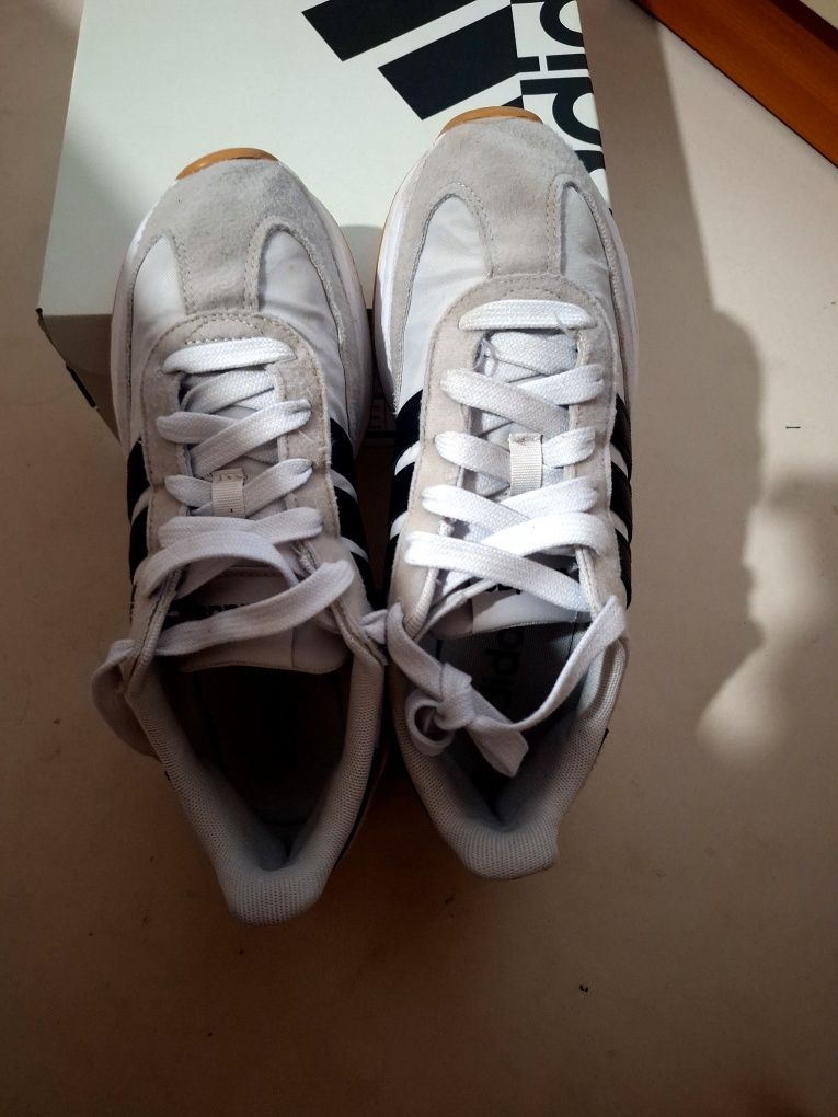 Маратонки adidas