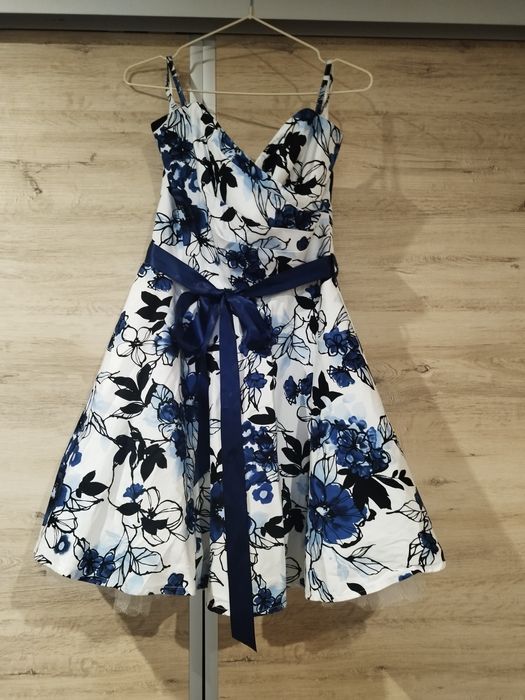 Официална къса рокля