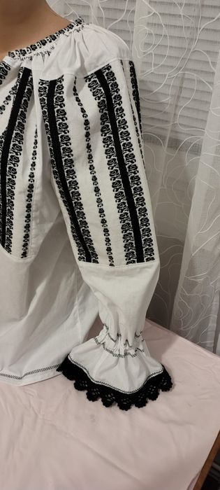 Ie țesută, nouă, zona Sibiu și Făgăraș