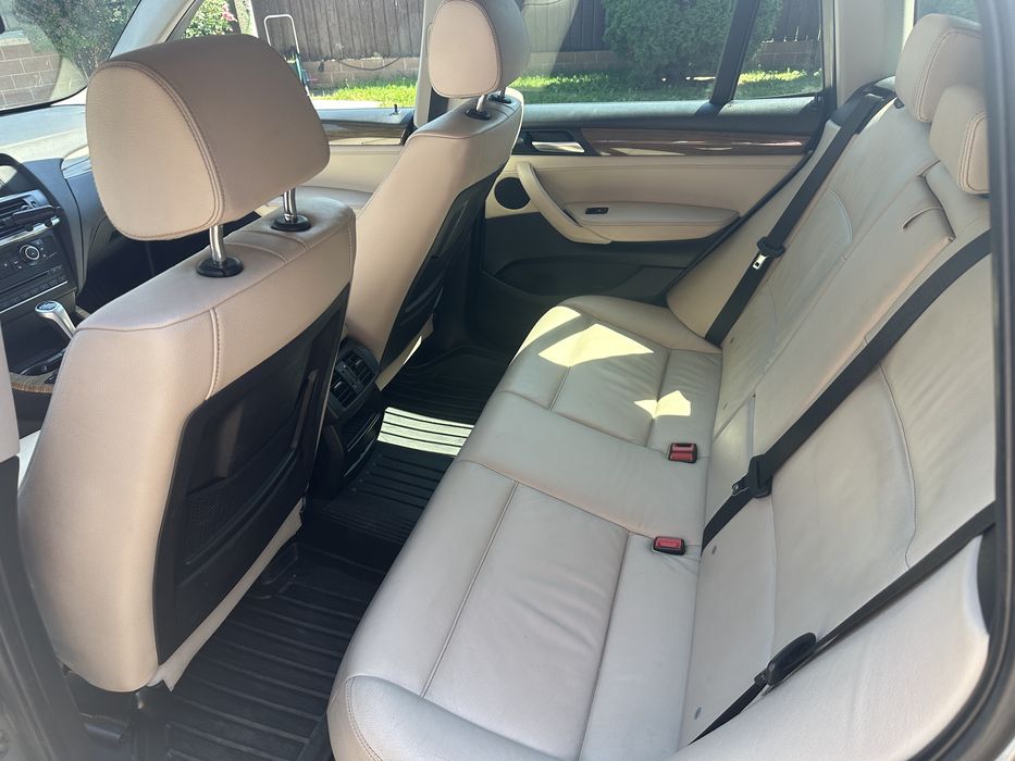 BMW X3 F25 184cp • 4x4 • Trapă Panoramă • Navi Mare • stare excelentă
