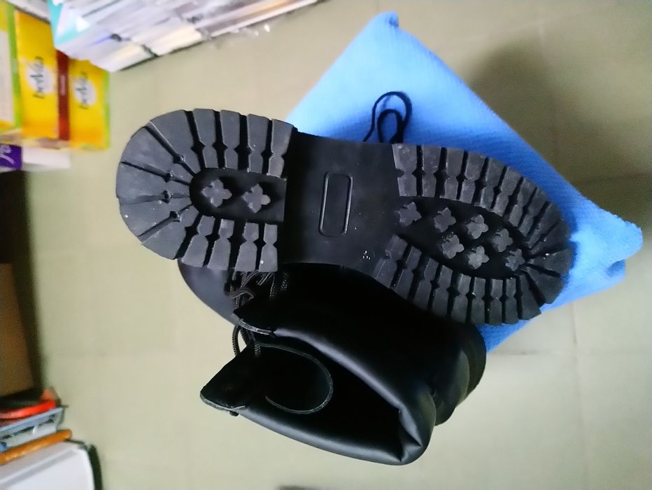 Ghete inalte , din piele pentru barbati , marimea 45