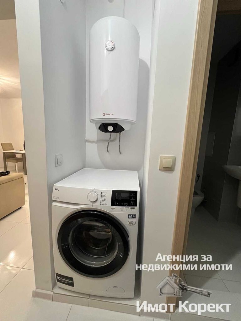 Продава се Двустаен апартамент в Пловдив, Съдийски - 70 кв.м за 2136 €/кв.м - Снимка #9