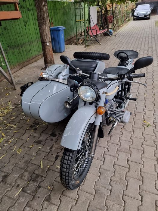 Motocicletă Ural 650