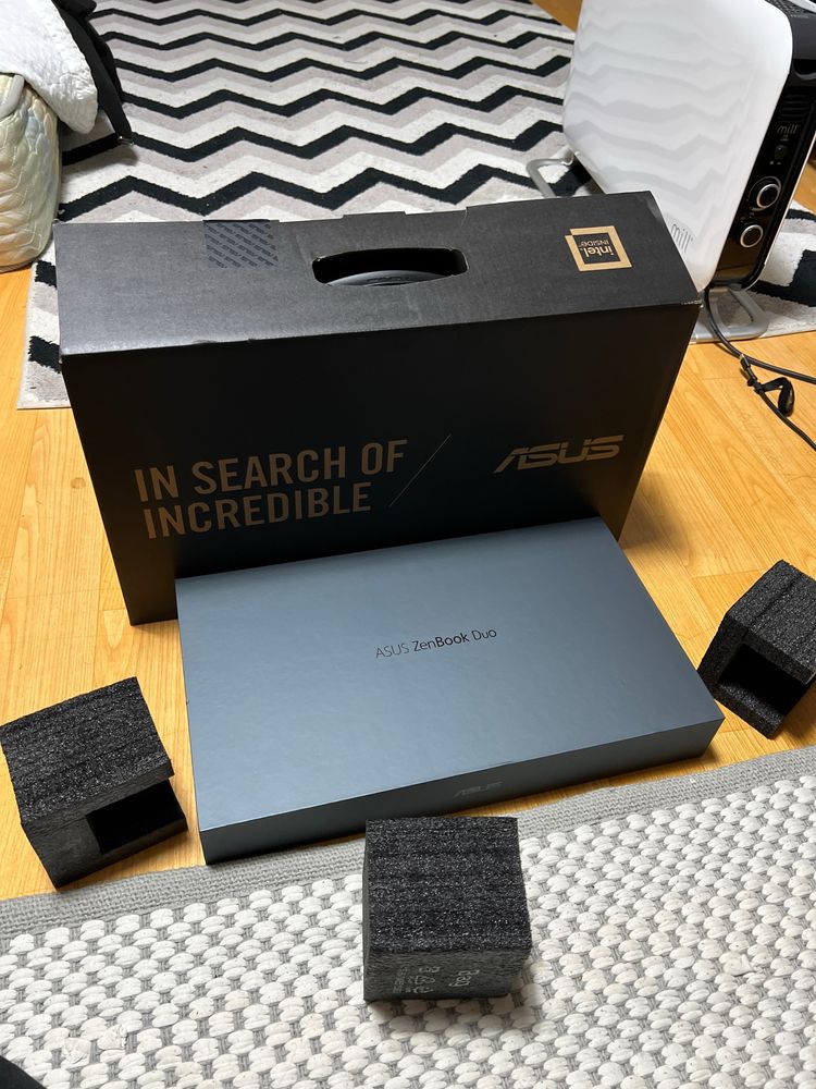 Asus zenbook duo