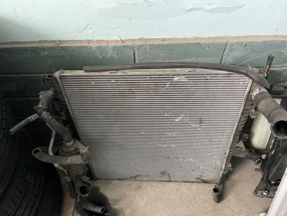 Радиатор, диффузор на Range Rover Sport Рендж Ровер Спорт