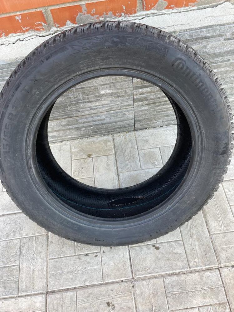 Легковая шина зимняя шипованная Continental IceContact 3 215/55 R17